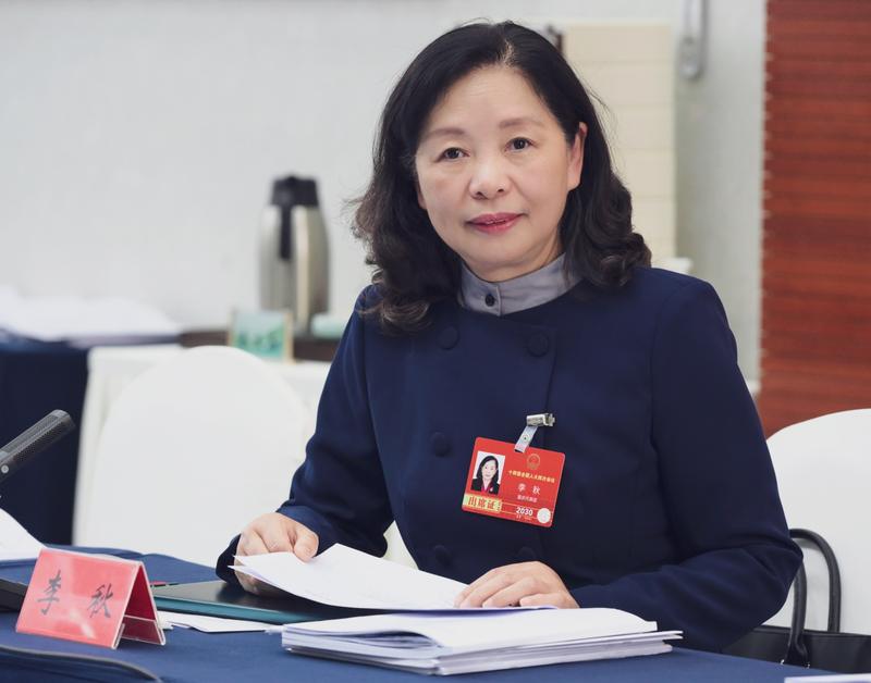 政府工作报告关注儿童精神健康,儿童青少年身心健康迎机遇