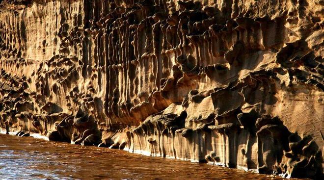 高考地理:揭秘差异化侵蚀,掌握地貌形成的关键机制