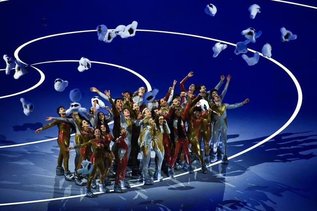 米兰科尔蒂纳冬奥会开幕式:突破常规,双城共舞展创意