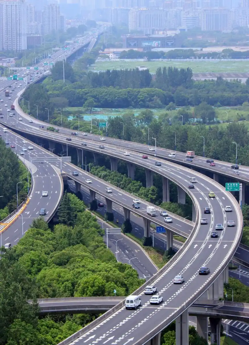 中国最大10个高速服务区大揭秘：规模设施全升级