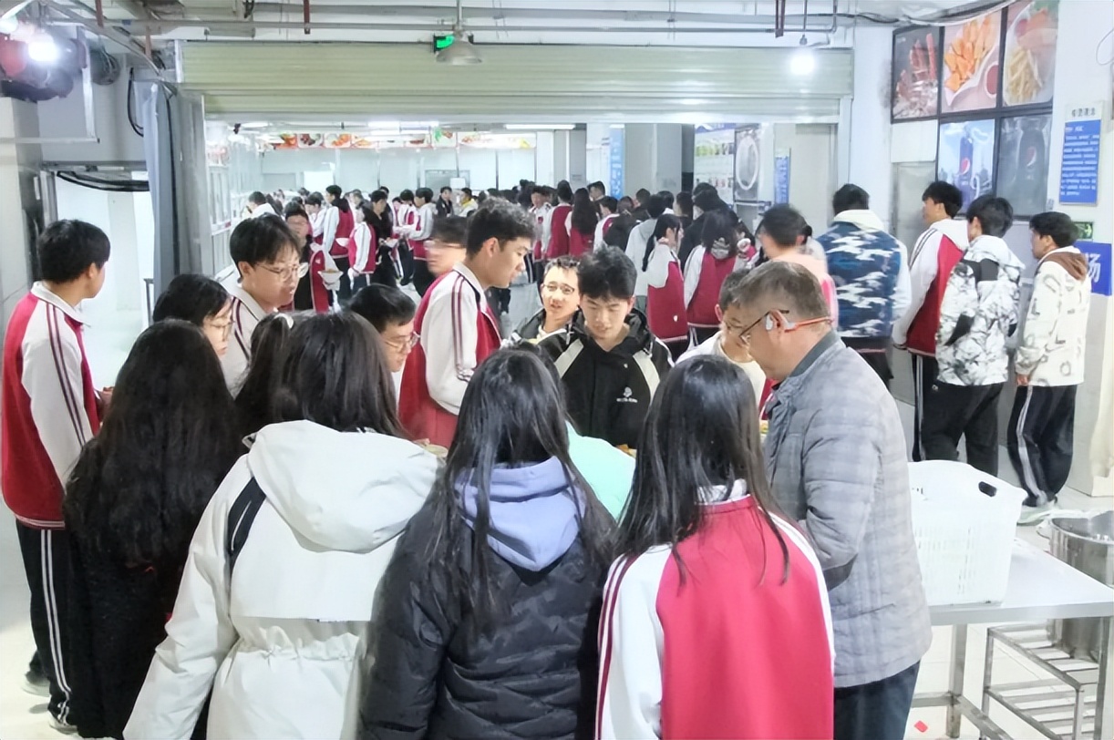 昆明钟英培训学校2027年高考复读招生要求及班型划分