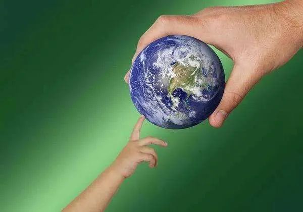 提升国际化办学能力，助力大学成为世界科学文化交流阵地