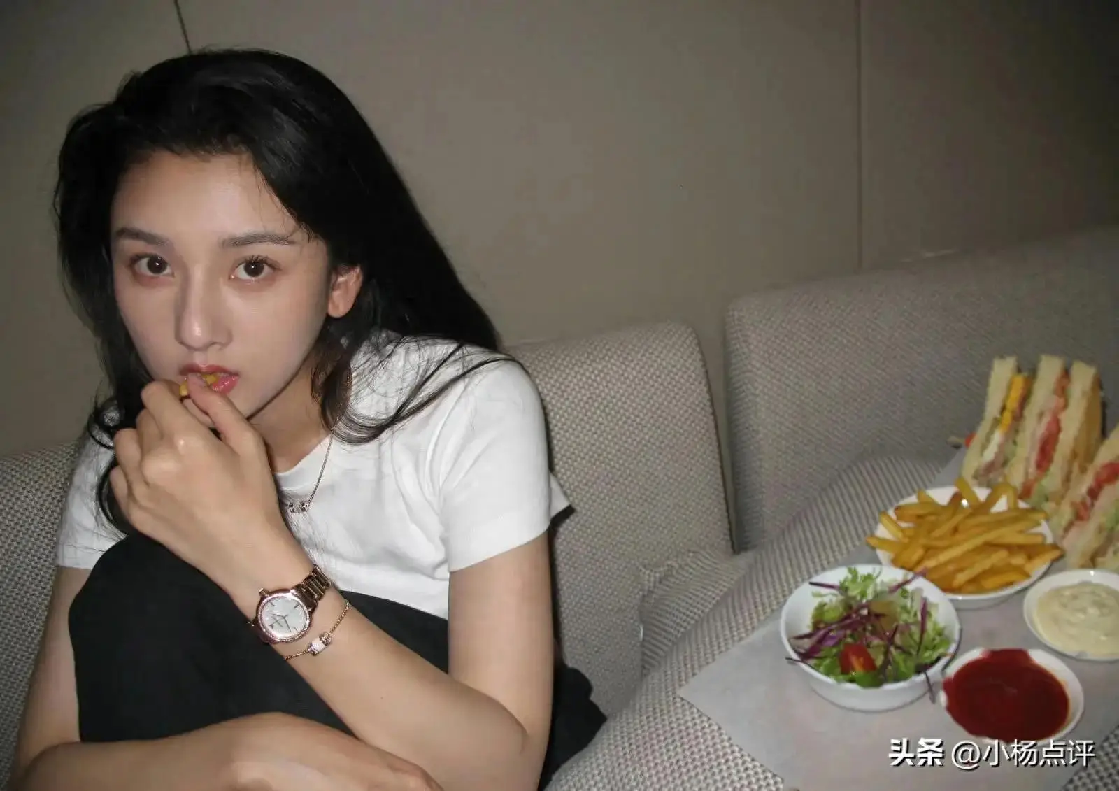 宋祖儿税务风波引热议，高考舞弊指控致名誉受损